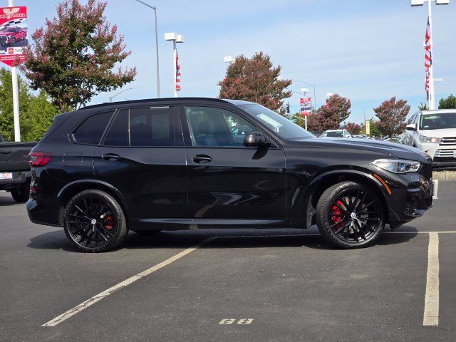 Used 2023 BMW X5 M50i w/ Executive Package AWD/4WD image 4