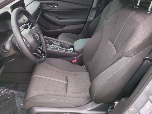 Used 2025 Honda Accord Sport image 11
