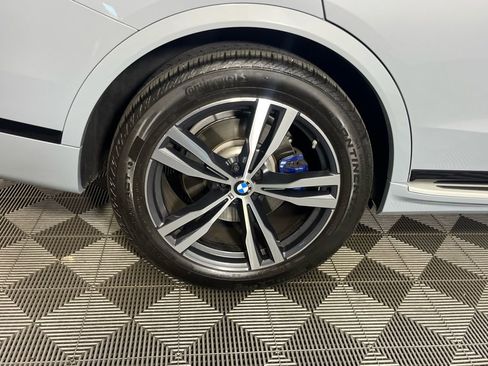 Used 2026 BMW X7 xDrive40i image 14