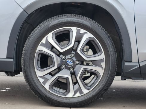 Certified 2023 Subaru Ascent Limited w/ Technology Package image 10