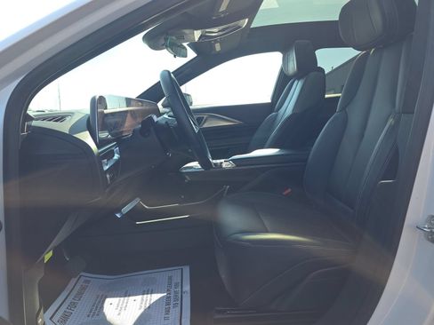 Used 2024 Cadillac Lyriq Tech RWD image 8