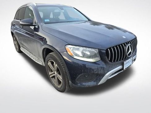 Used 2017 Mercedes-Benz GLC 300 4MATIC image 1