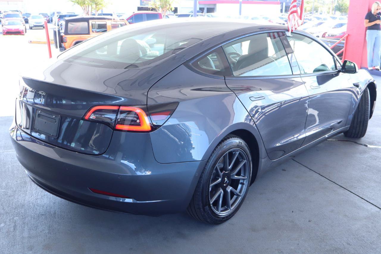 Used 2021 Tesla Model 3 RWD image 5