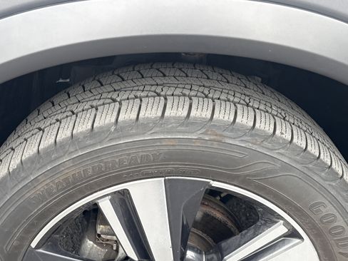 Used 2023 Nissan Rogue SL w/ SL Premium Package image 10