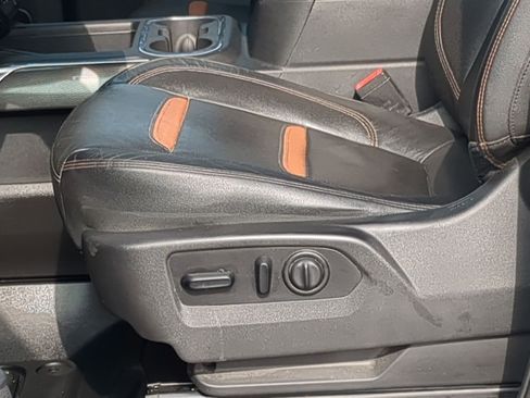 Used 2021 GMC Sierra 1500 AT4 w/ AT4 Premium Package image 12