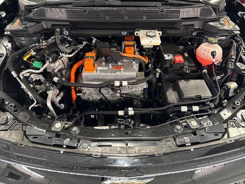 New 2026 Chevrolet Equinox EV LT AWD/4WD image 32