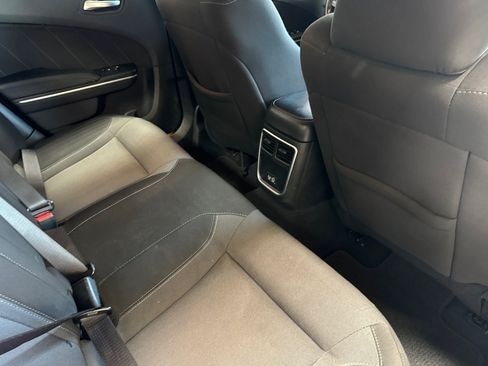 Used 2022 Dodge Charger SXT RWD image 31