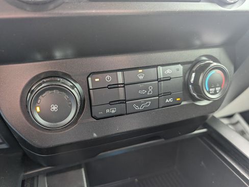 Used 2019 Ford F150 XL w/ Equipment Group 101A Mid image 11