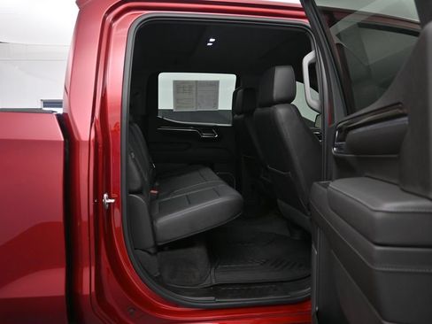 Used 2022 Chevrolet Silverado 1500 LT Trail Boss w/ LT Trail Boss Premium Package AWD/4WD image 27