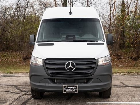 New 2025 Mercedes-Benz Sprinter 2500 image 2