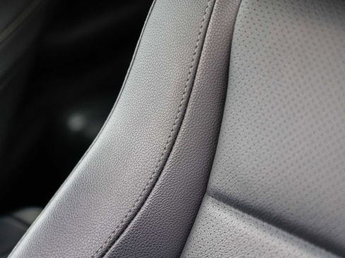 Used 2023 Mercedes-Benz GLS 450 4MATIC image 25