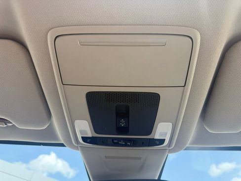 Used 2023 Honda CR-V EX image 18