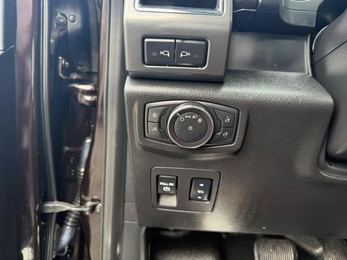Used 2018 Ford F150 Lariat w/ Equipment Group 502A Luxury AWD/4WD image 24