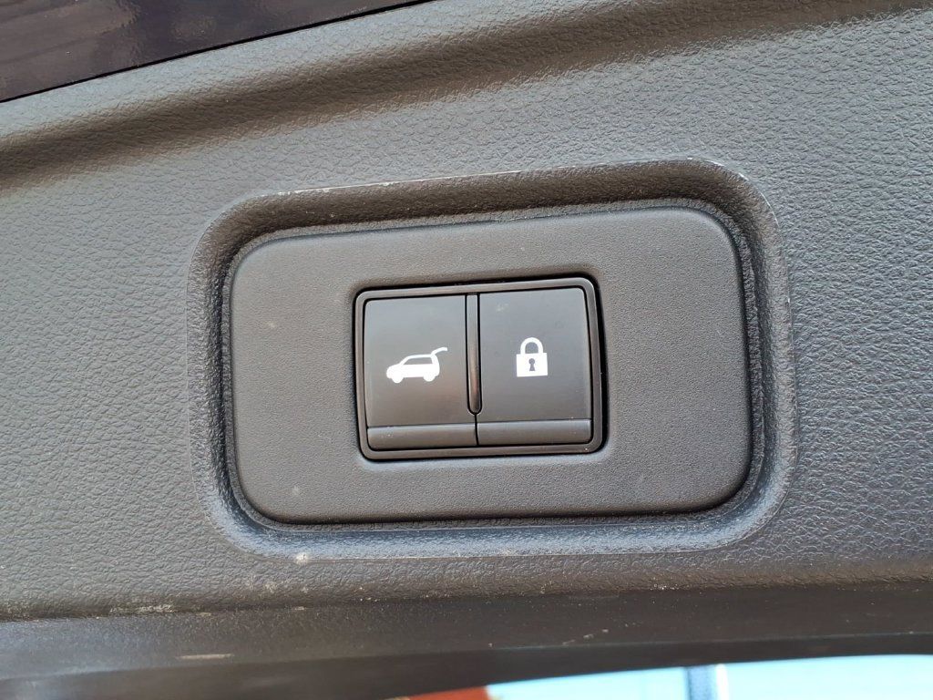 Certified 2023 Nissan Pathfinder Platinum AWD/4WD image 16