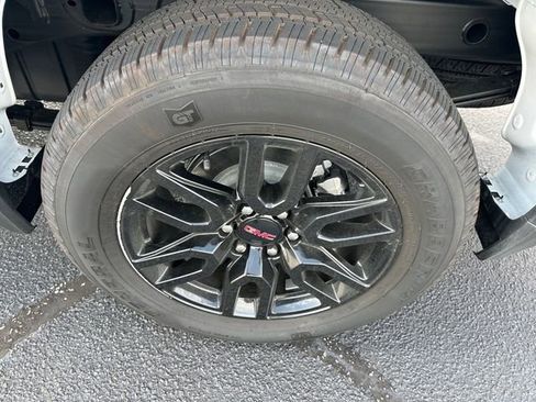 New 2025 GMC Sierra 1500 Pro w/ Graphite Edition image 16