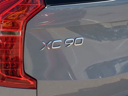Certified 2024 Volvo XC90 B6 Plus w/ Protection Package Premier AWD/4WD image 12