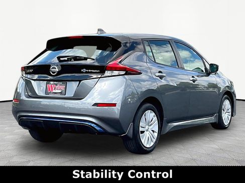 Used 2022 Nissan Leaf S FWD image 6