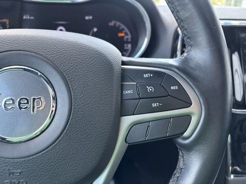 Used 2019 Jeep Grand Cherokee Limited image 15