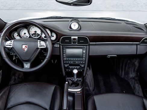 Used 2009 Porsche 911 Turbo image 4