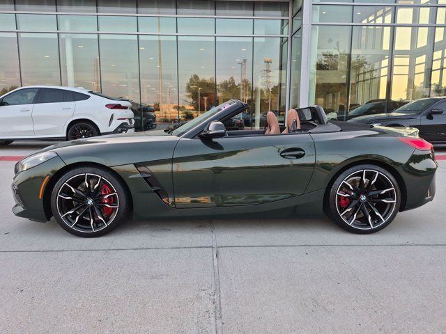 Used 2025 BMW Z4 M40i w/ Edition RWD image 9