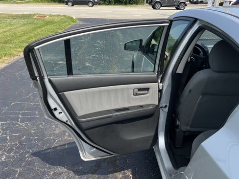 Used 2011 Nissan Sentra 2.0 image 26