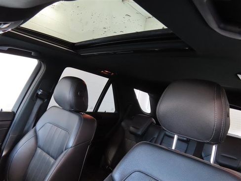 Used 2016 Mercedes-Benz GLE 350 4MATIC w/ Premium Package image 19
