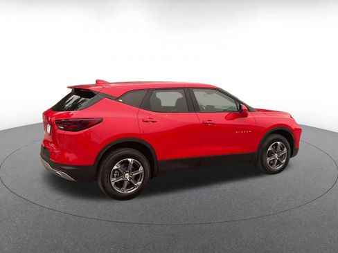 Used 2026 Chevrolet Blazer LT FWD image 15