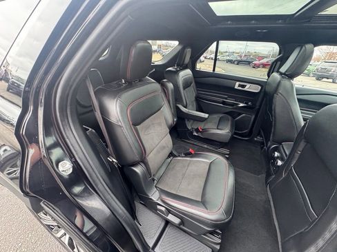 Used 2022 Ford Explorer ST-Line w/ Class IV Trailer Tow Package image 18