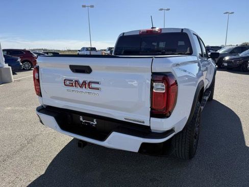 Used 2024 GMC Canyon Elevation w/ Convenience Package image 9