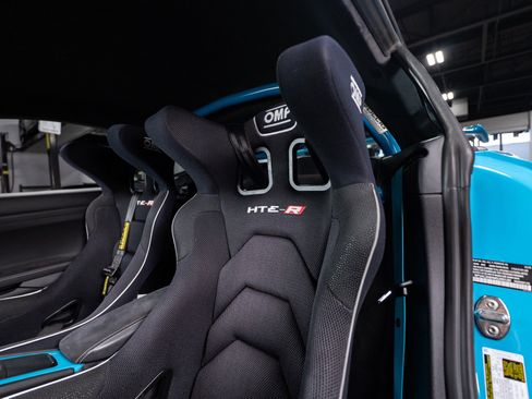 Used 2021 Porsche 718 Cayman GT4 RWD image 48