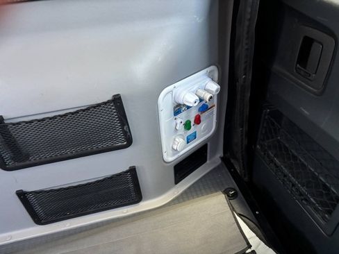 Used 2020 Mercedes-Benz Sprinter 2500 image 25
