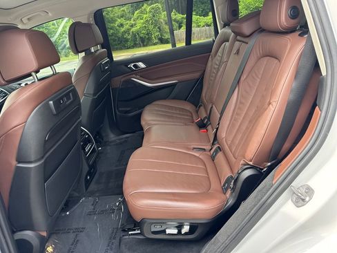 Used 2021 BMW X7 xDrive40i w/ Executive Package 2 AWD/4WD image 20