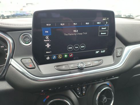 Used 2025 Chevrolet Blazer LT w/ LPO, Floor Liner Package image 13