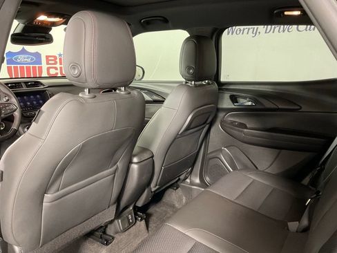 Used 2021 Chevrolet TrailBlazer RS w/ Sun and Liftgate Package FWD image 15