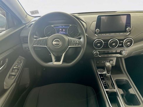 Used 2025 Nissan Sentra SV FWD image 19