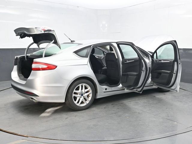 Used 2015 Ford Fusion SE FWD image 49