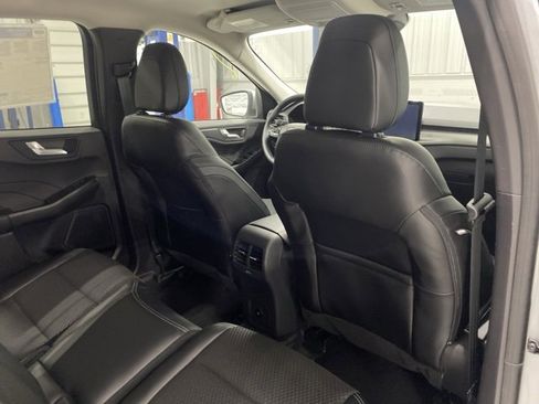 Used 2024 Ford Escape SE FWD image 37