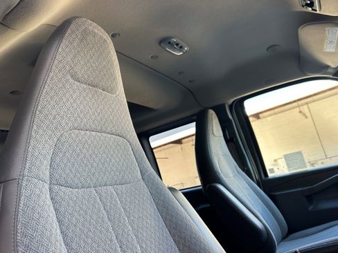 Certified 2019 Chevrolet Express 3500 LT w/ LT Preferred Equipment Group image 21