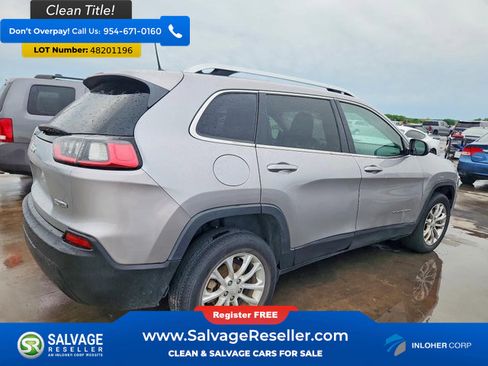 Used 2019 Jeep Cherokee Latitude w/ Popular Appearance Group image 4