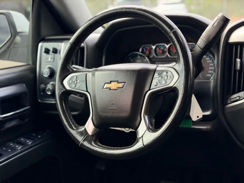 Used 2018 Chevrolet Silverado 1500 LT w/ Trailering Package AWD/4WD image 19
