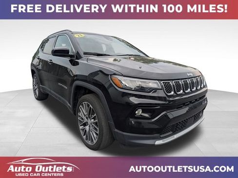Used 2023 Jeep Compass Limited w/ Elite Group AWD/4WD image 1