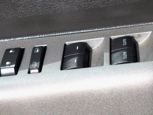 Used 2013 Ford F250 Lariat w/ FX4 Off Road Pkg image 18