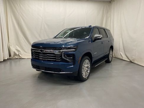 New 2026 Chevrolet Tahoe Premier w/ Sun And Tow Package AWD/4WD image 2