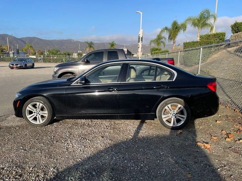 Used 2018 BMW 330i Sedan w/ Convenience Package RWD image 5