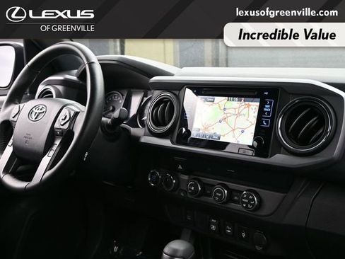 Used 2019 Toyota Tacoma TRD Off-Road AWD/4WD image 28