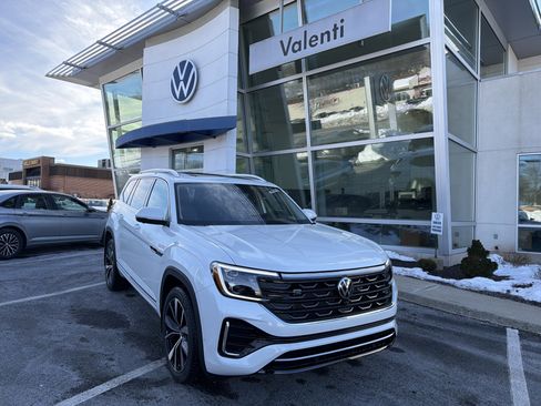 New 2026 Volkswagen Atlas SEL Premium R-Line AWD/4WD image 2