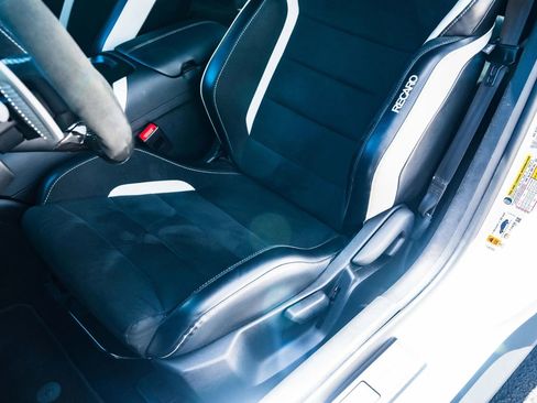 Used 2020 Ford Mustang Shelby GT500 w/ Technology Package RWD image 17