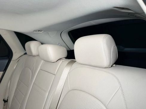 Used 2019 Mercedes-Benz GLC 300 GLC 300 Sport Utility 4D image 22