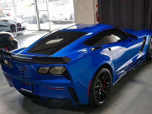 Used 2015 Chevrolet Corvette Z06 w/ Z07 Performance Package RWD image 51