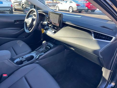 Used 2024 Toyota Corolla LE image 25